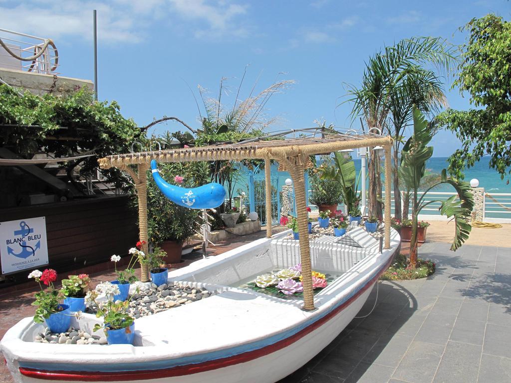 Le Blanc Bleu Hotel Byblos Exterior photo